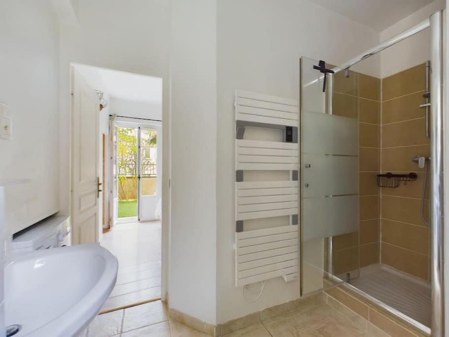 Appartement Renove -Jardin Prive A Rueil-Malmaison Eksteriør billede